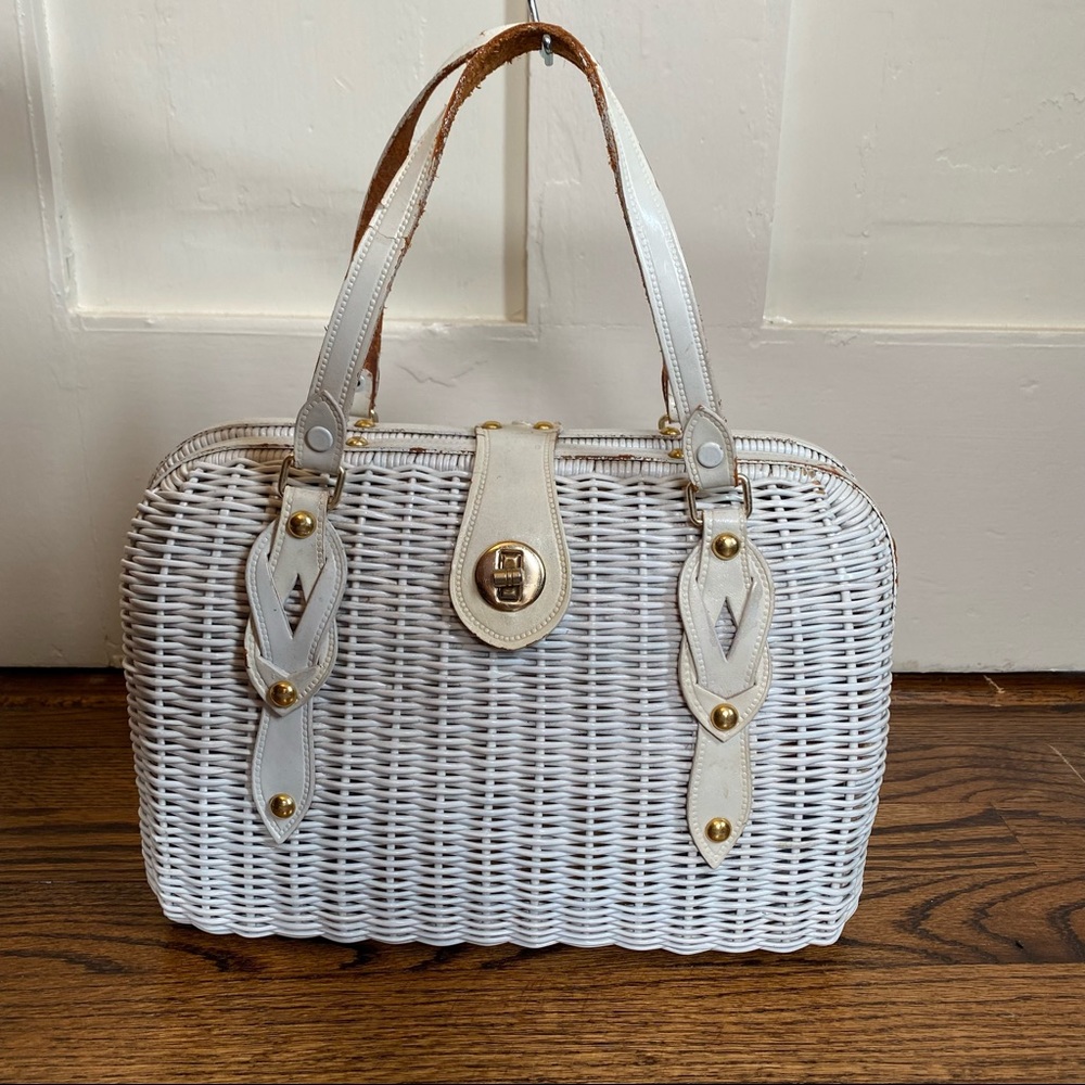 VTG White Wicker Purse